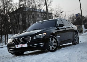 BMW 740, 2014, black