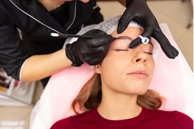 Lash and Brow Tinting Safety: What You Need to Know Before Your Next Appointment