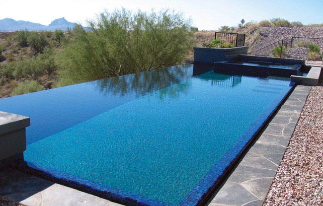 What Qualities Define Top Pool Builders in the Area?